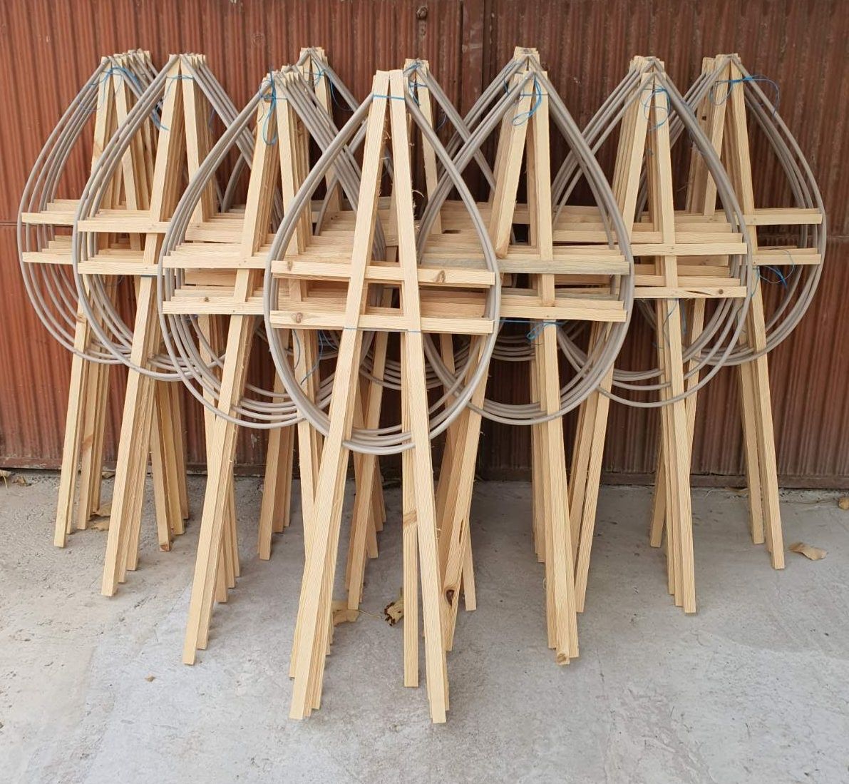 Дървени Рамки/конструкции за венци