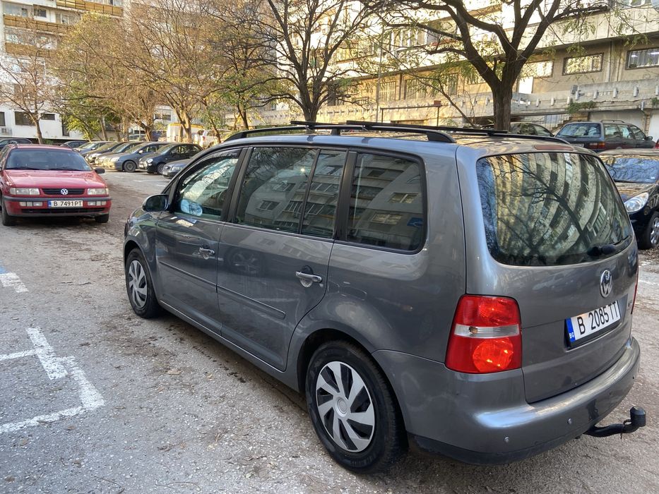 VW Touran 2.0 140кс