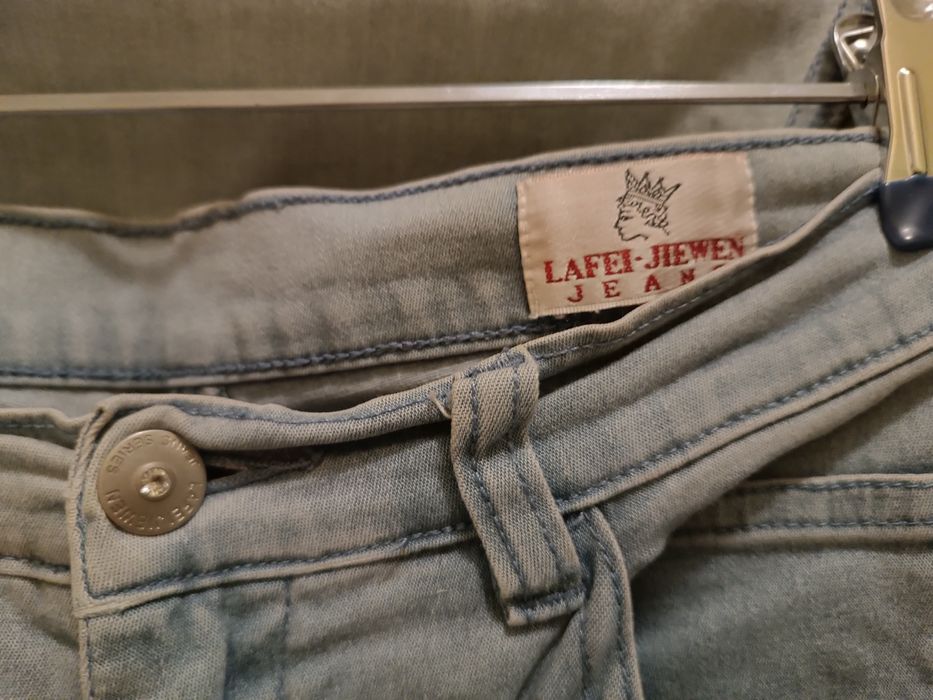 Дънков костюм с ажур и пайети