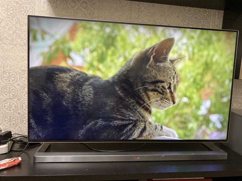 Продам телевизор LG 49LB870V