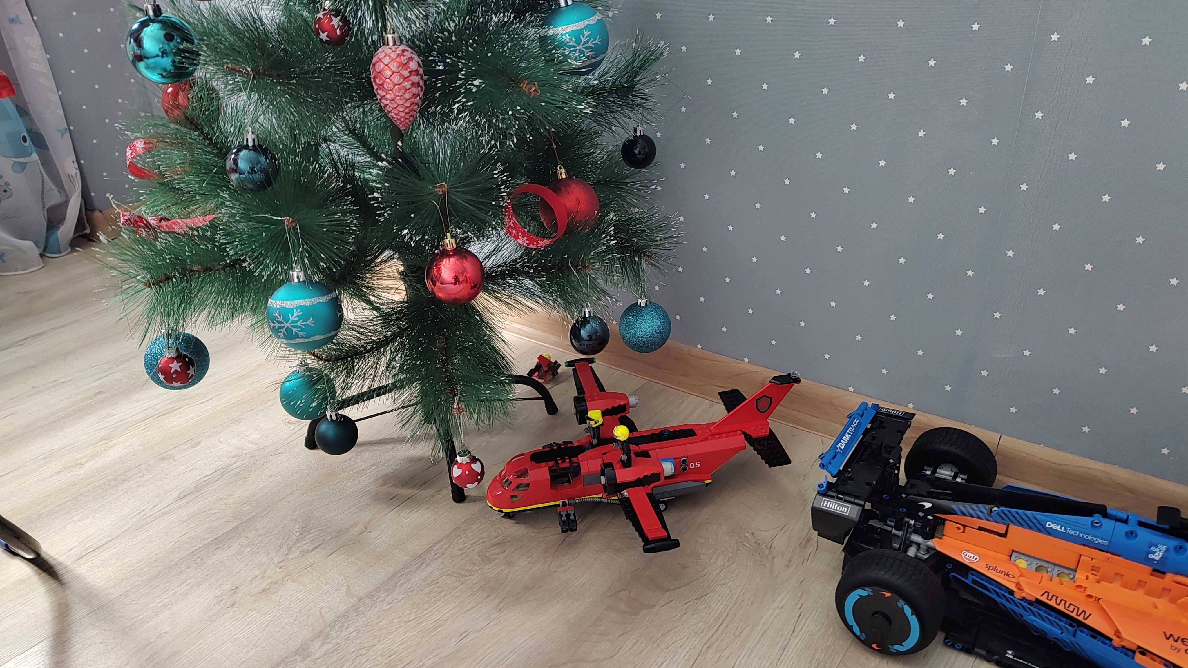 Lego сглобени с кутии и инструкции на 50%
