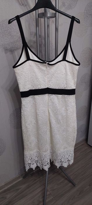 Rochie dantela Sinsay masura XL (42-44)