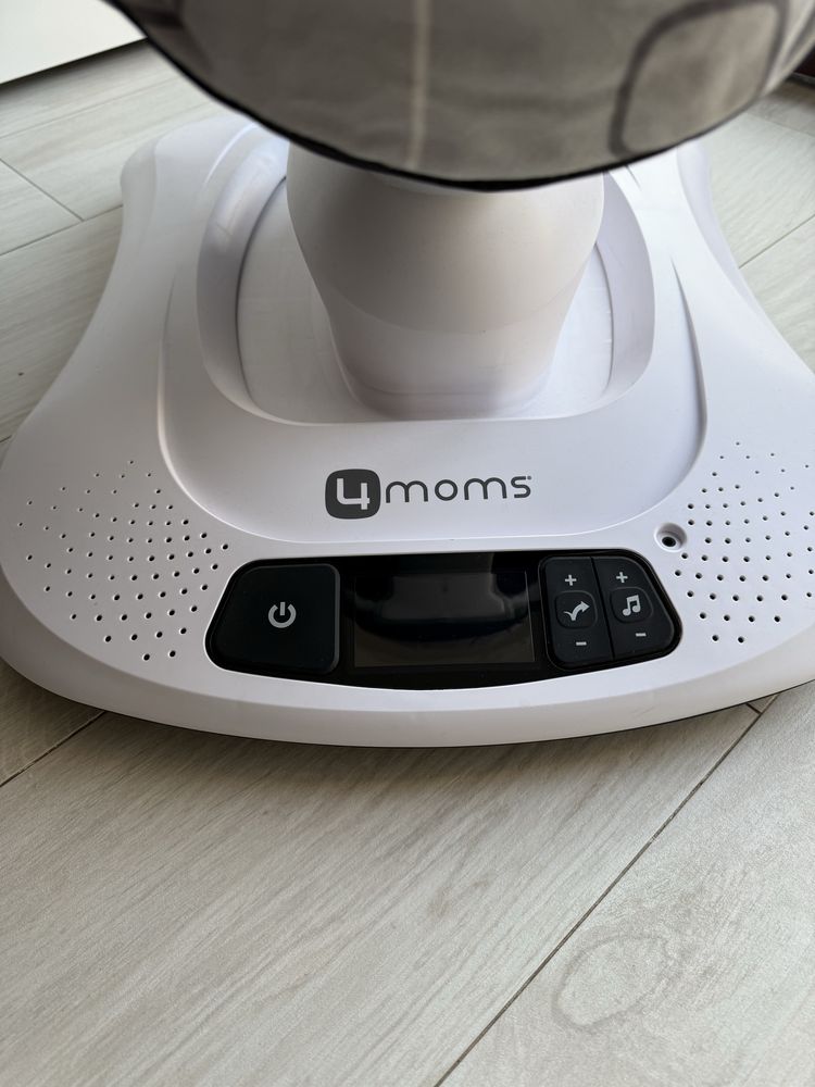 Електрическа бебешка люлка mamaRoo 4.0, сива