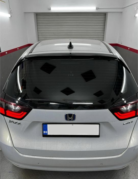 Полиране на фарове, затъмняване на стъкла, фолио