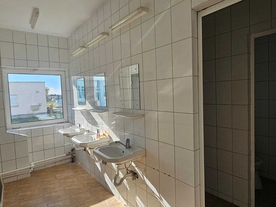 Hala industrială, de închiriat