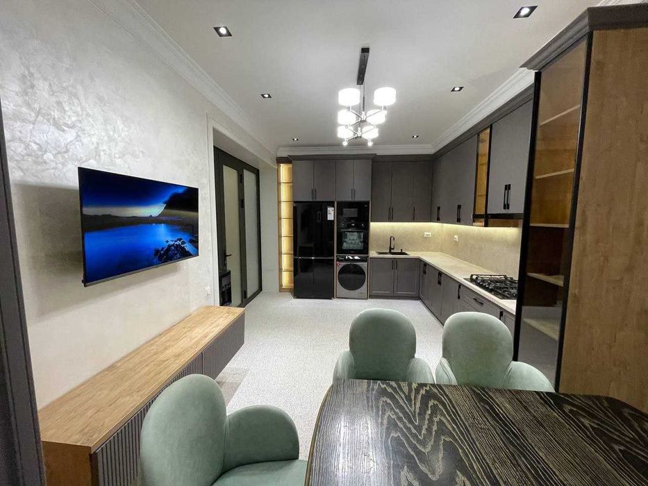 Продается 4-х комнатная квартира в ЖК Oq Saroy Паркентский