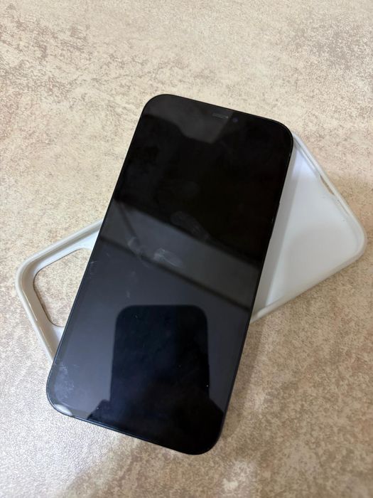 Iphone 12... ecran spart dar funcțional nu merge face id