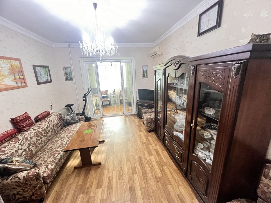 Продаётся 2х комнатная квартира на 2м этаже,балкон2*6,Карасу-6.