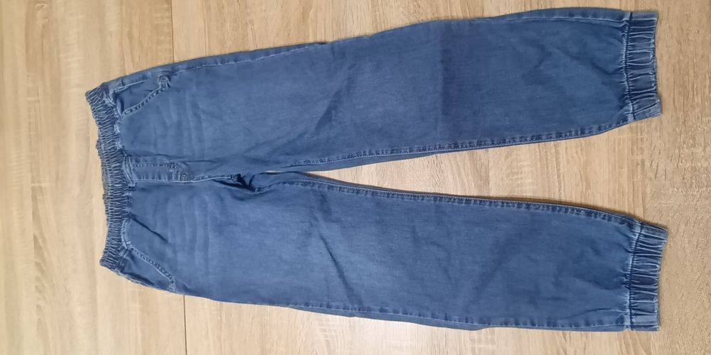 Сини момчешки джинси