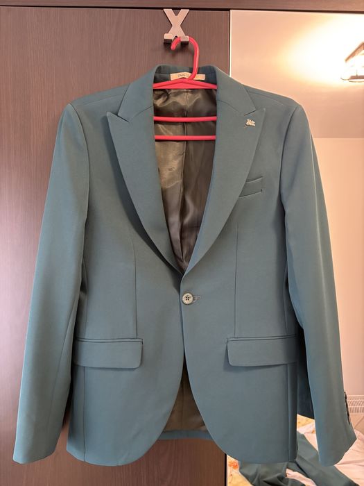 Vand costum barbati 46