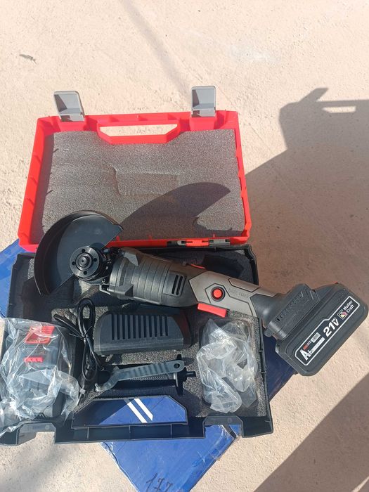 Аккумуляторная болгарка