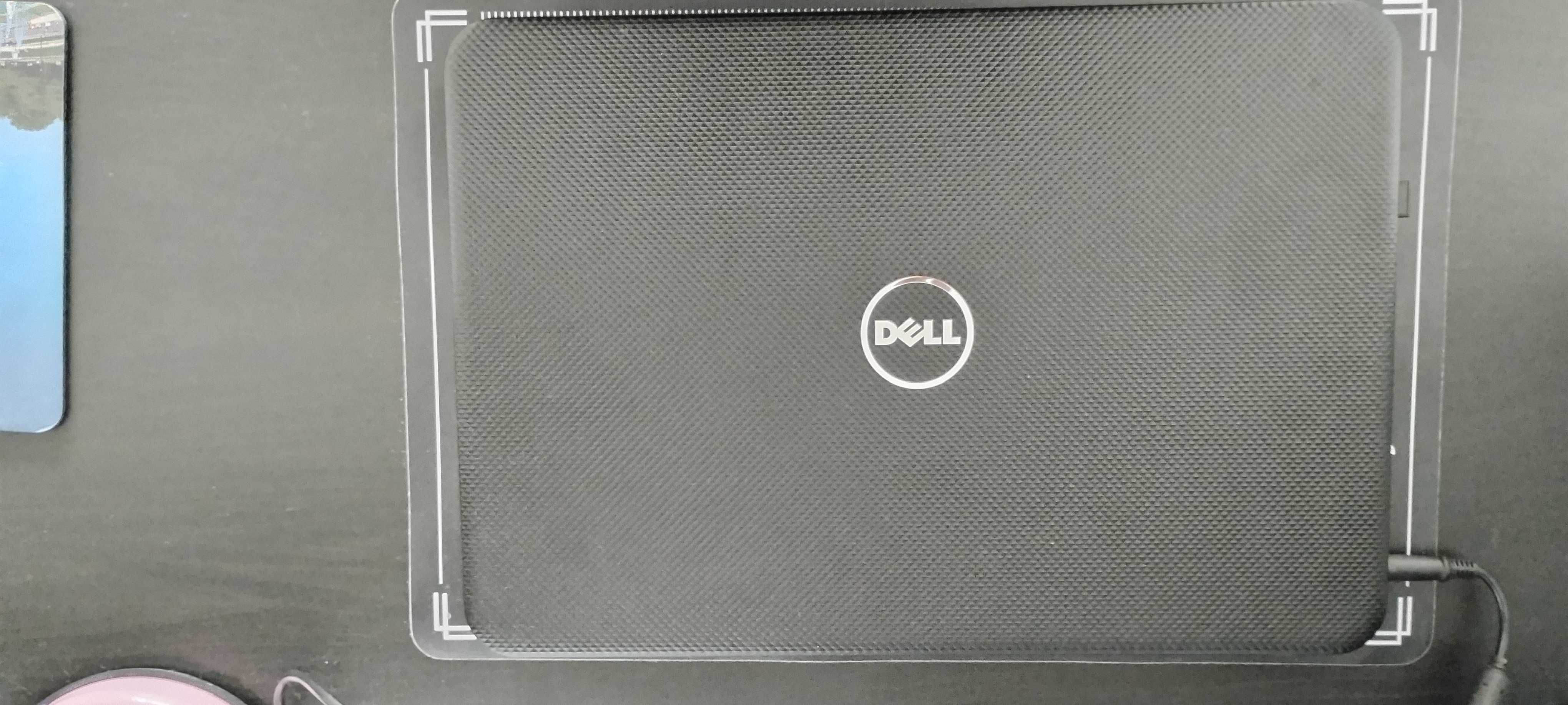 Лаптоп DELL Inspiron 15-3521 I3