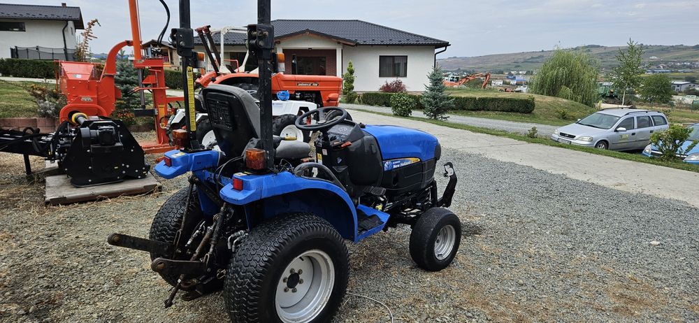 Tractor New Holland TC 24 D
