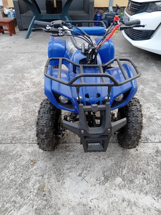 Vand ATV de copii pe benzina motor 49 cc , aproape nou. Pret 2000 lei