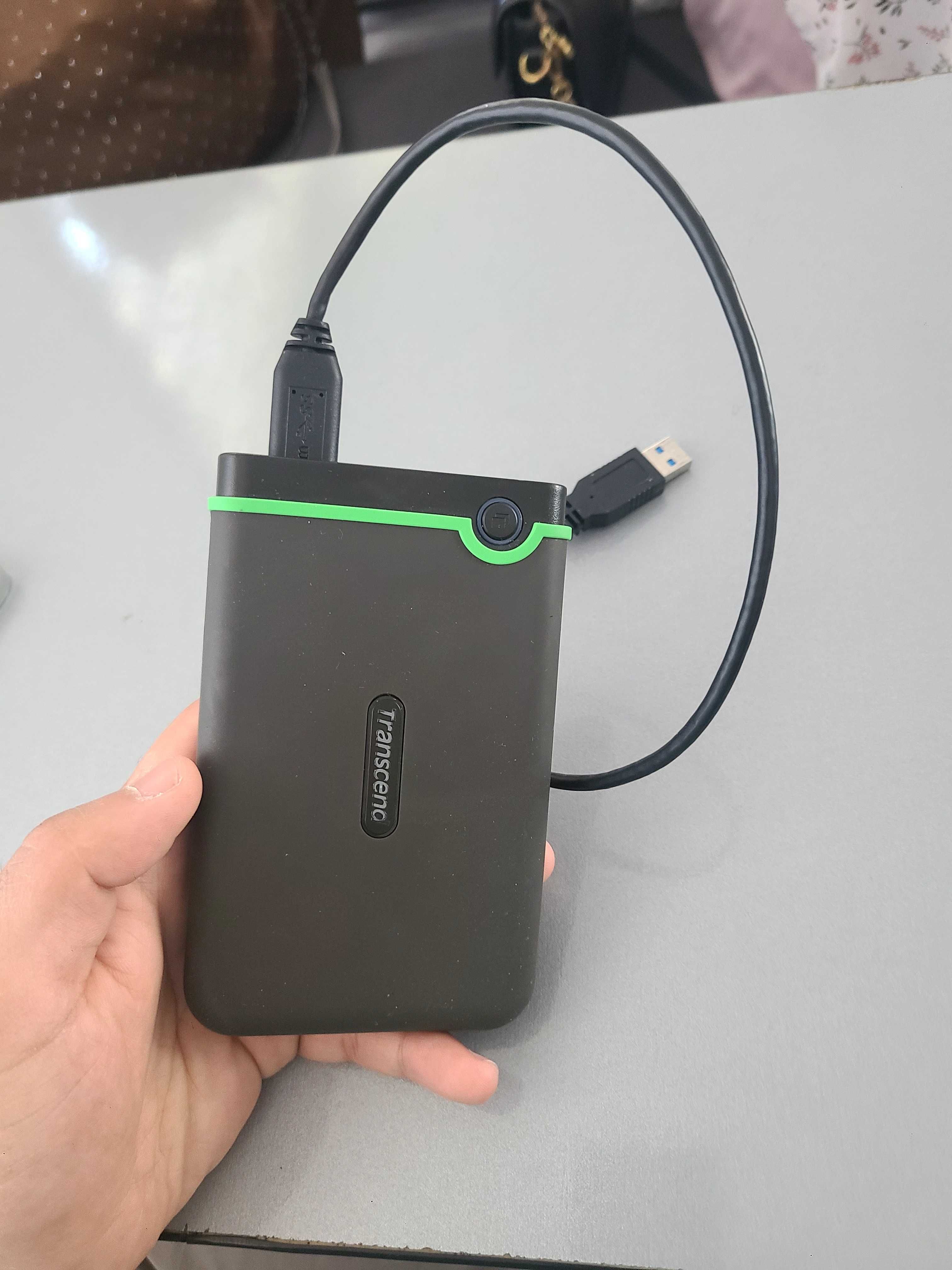 Tashqi Hard 1 TB Arzon Srochna Sotiladi