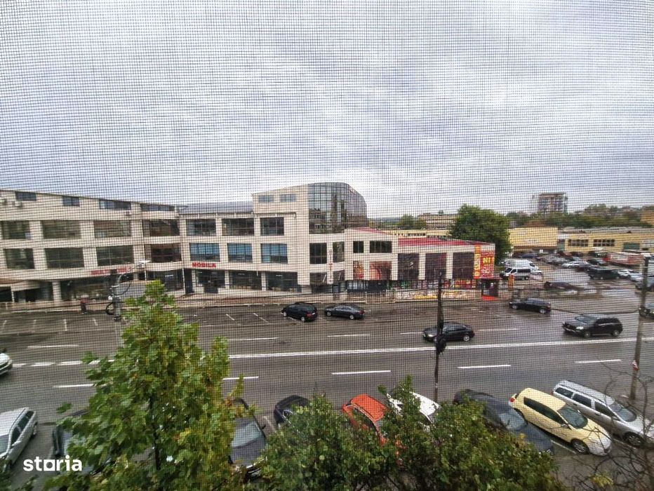 DE VANZARE apartament 2 camere decomandate Bulevardul Decebal
