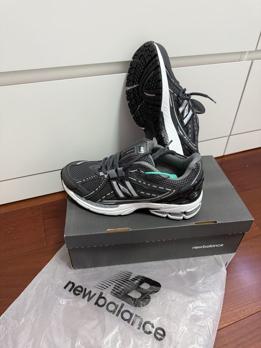 Дамски спортни маратонки NB