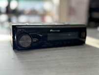 Авто CD Pioneer MVH-S100UB