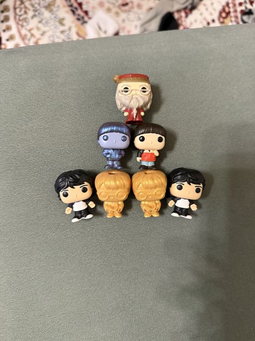 Продам фигурки киндер осд и Гарри Поттер