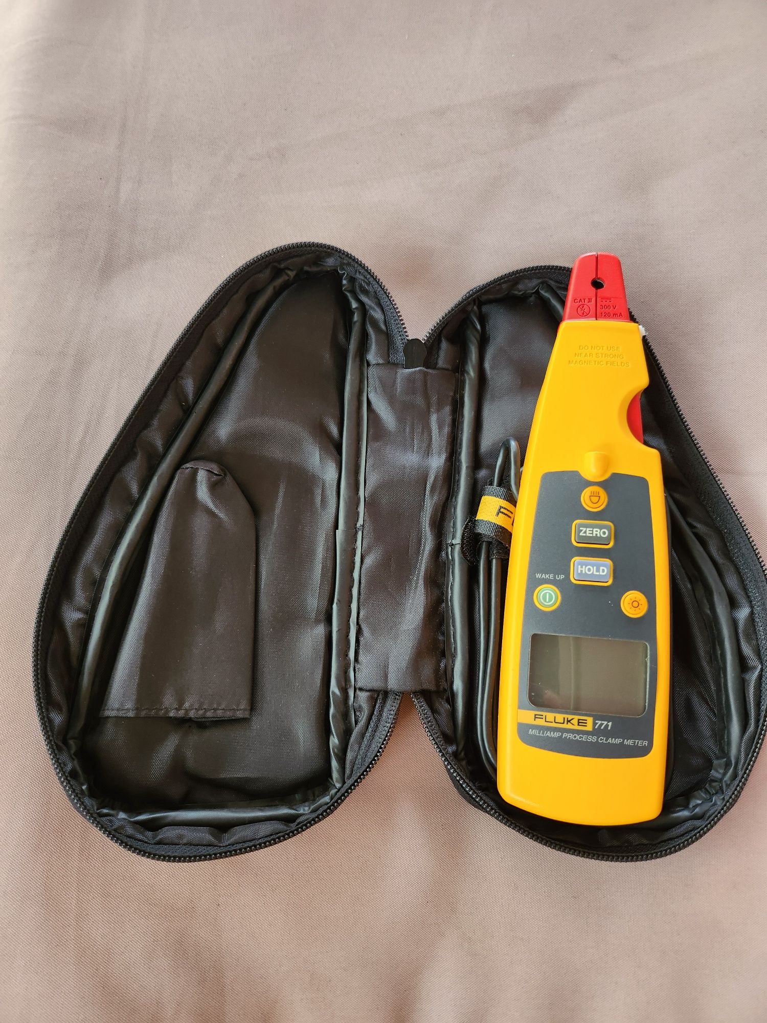 Aparat Fluke 771