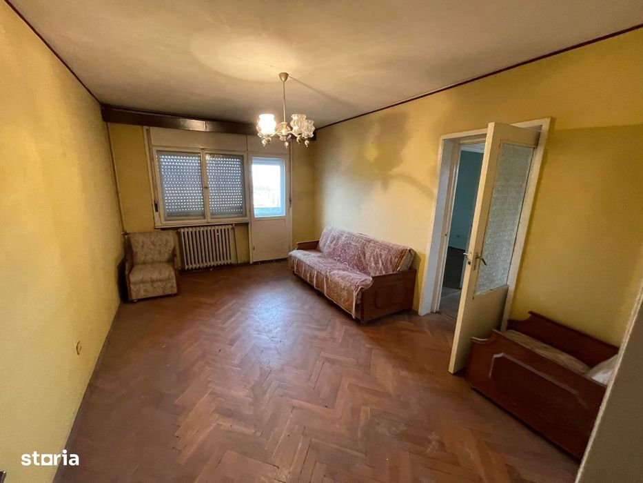 Apartament 4 camere + sufragerie zona Centrala