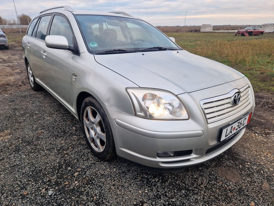 Dezmembrez Toyota Avensis T25 2.2 Dcat 177 cp 2003-2009