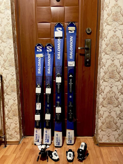 Schiuri  copii salomon 110 cm  si 130 cm noi cu legaturi