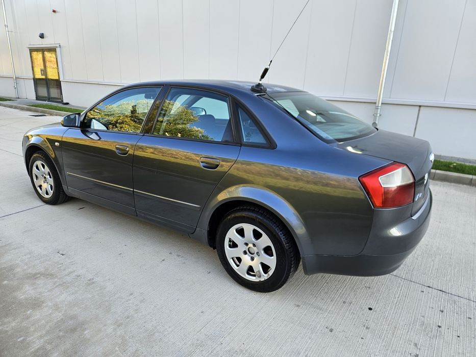 Vând Audi A4 B6 1.9 131 cp AWX