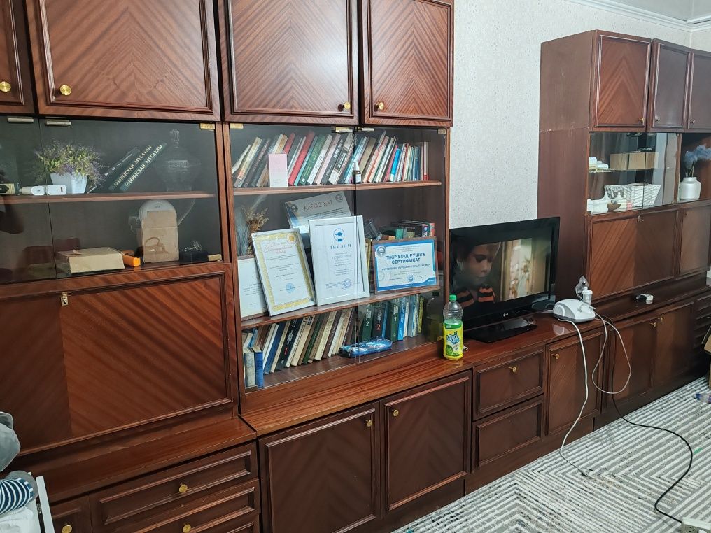 Стенка для зала, шкаф