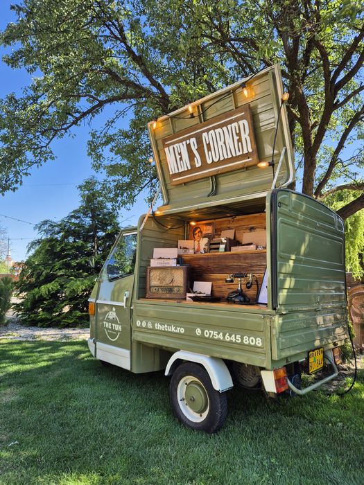 The Tuk - Cigar Bar | Lemonade Bar | Prosecco Bar