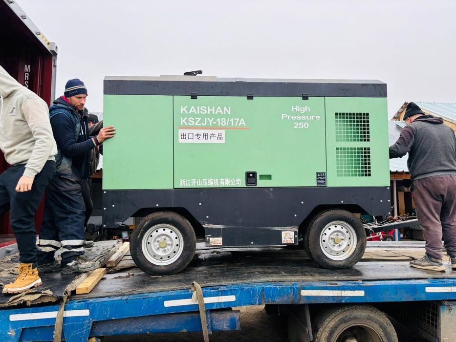 Продавам винтов компрессор Kaishan 17.4 bar