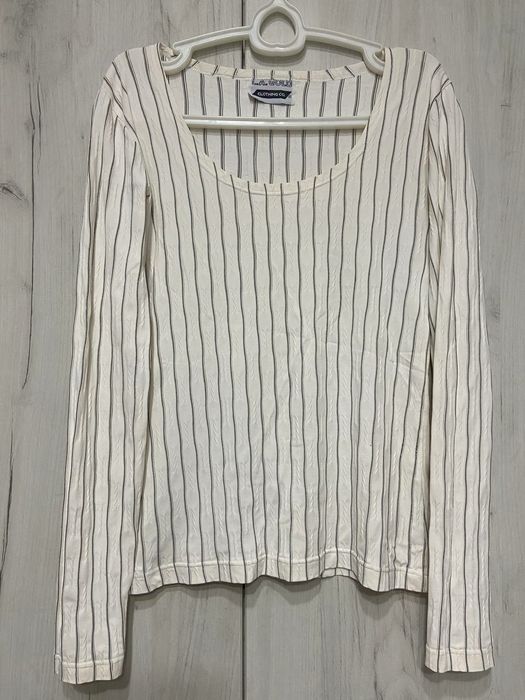 Женские кофточки и водолазки