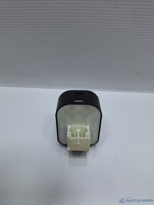 Buton reglaj oglinzi cu rabatare AUDI A8 II (4E2, 4E8) [ 2002 - 2010 ] TDI quattro (ASB) 171KW|233HP OEM 8E0959565A