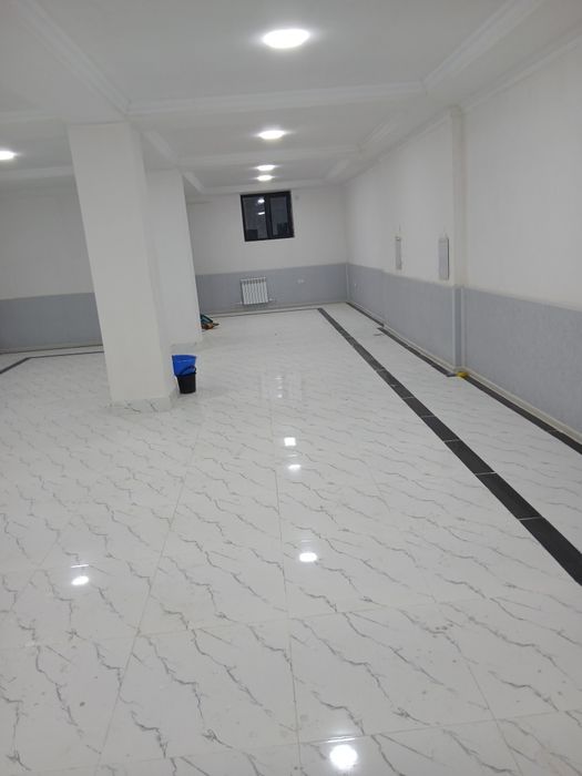 Padval ijaraga beriladi qulay locatsiyada joylashgan