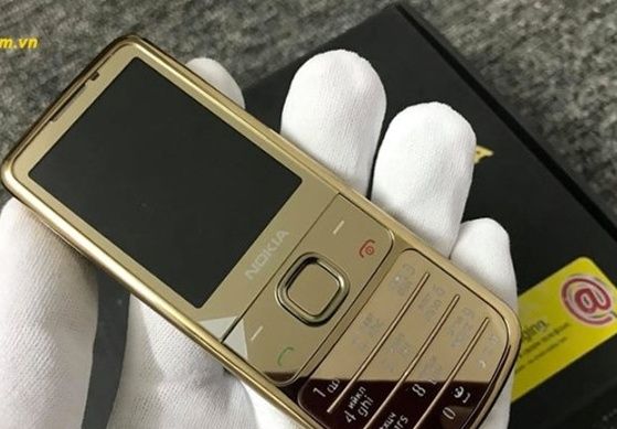 6700 Nokia bita qoʼl