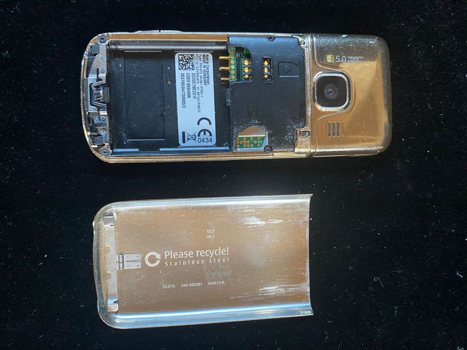 Vand Nokia 6700 gold Original