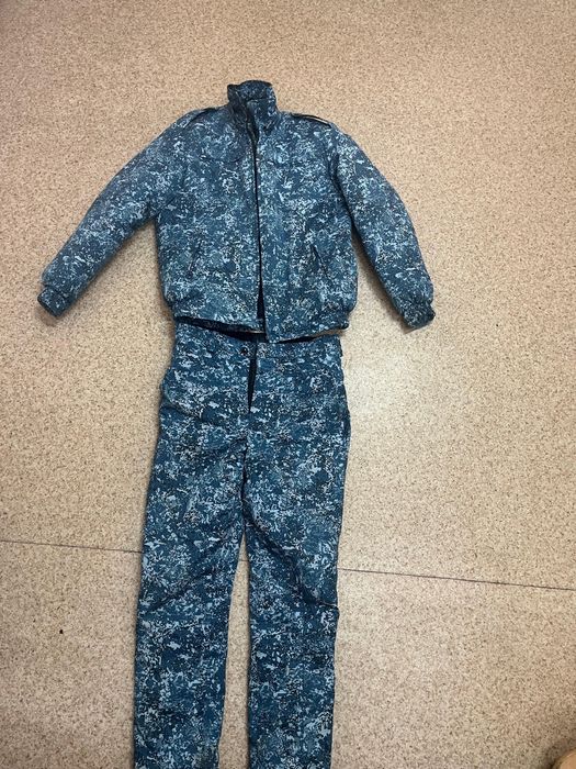Продам форму зима 48-50 размер