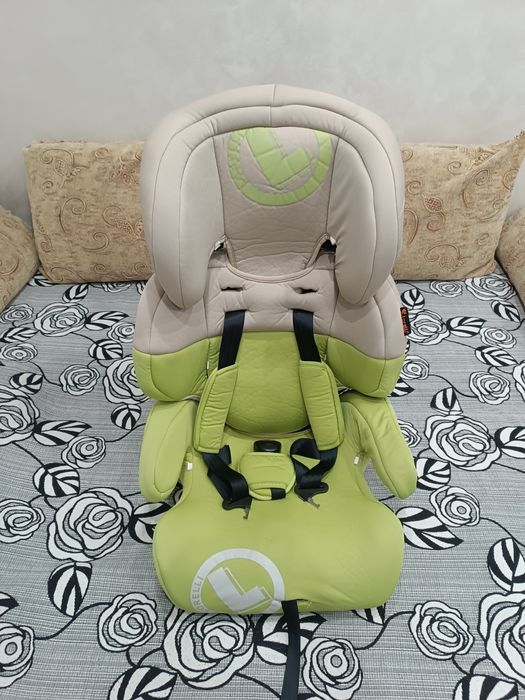 Столче за кола 2 в 1