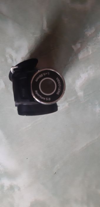 Продам  видео камеру