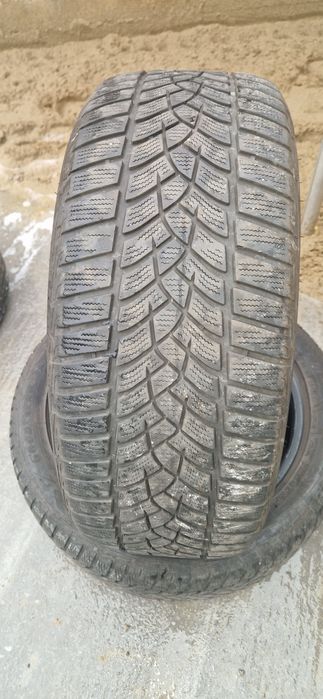 225.50 R18 iarna 2 buc 150 ron fix