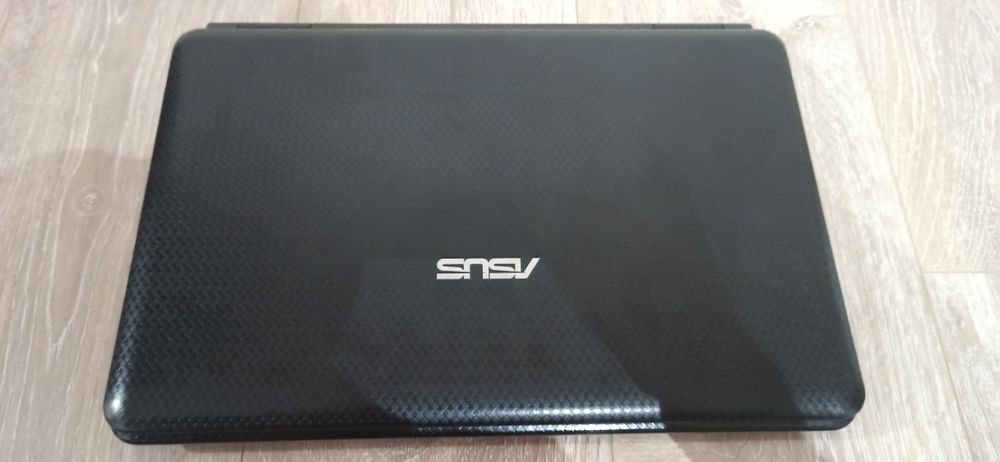 Лаптоп ASUS P50IJ
