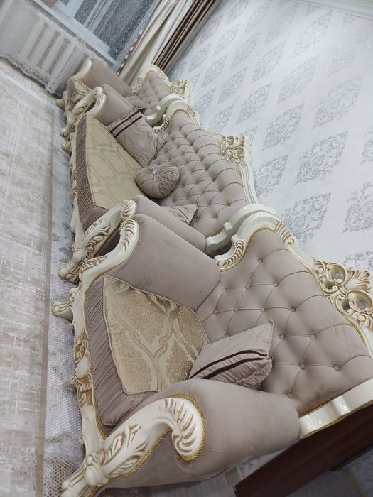 Срочно продам диван