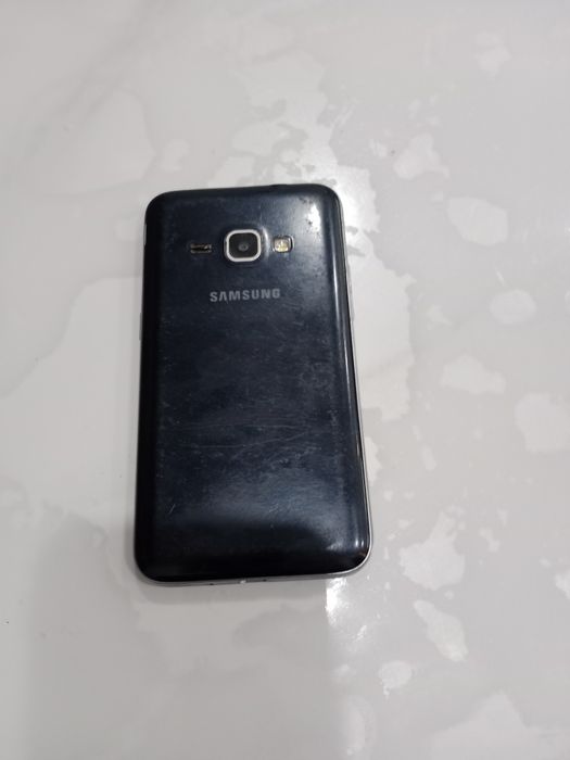 Samsung Galaxy J1 рабочий