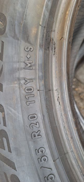 255 55 r20 Pirelli all season M+S