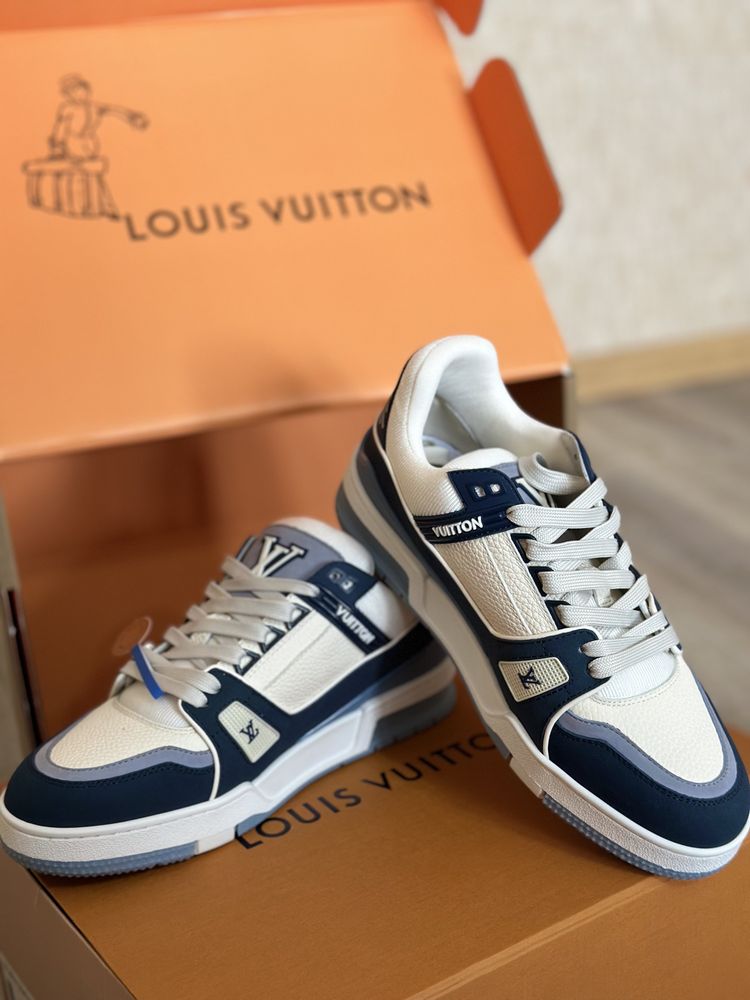 Louis Vuitton Pre-Owned