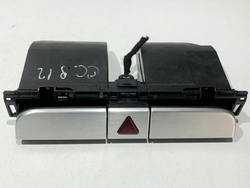 Buton avarie cu sertar bord Volkswagen Passat CC (2008-2012) 3C0858407
