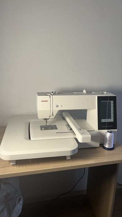 Вышивальная машина Janome Memory Craft 500-e