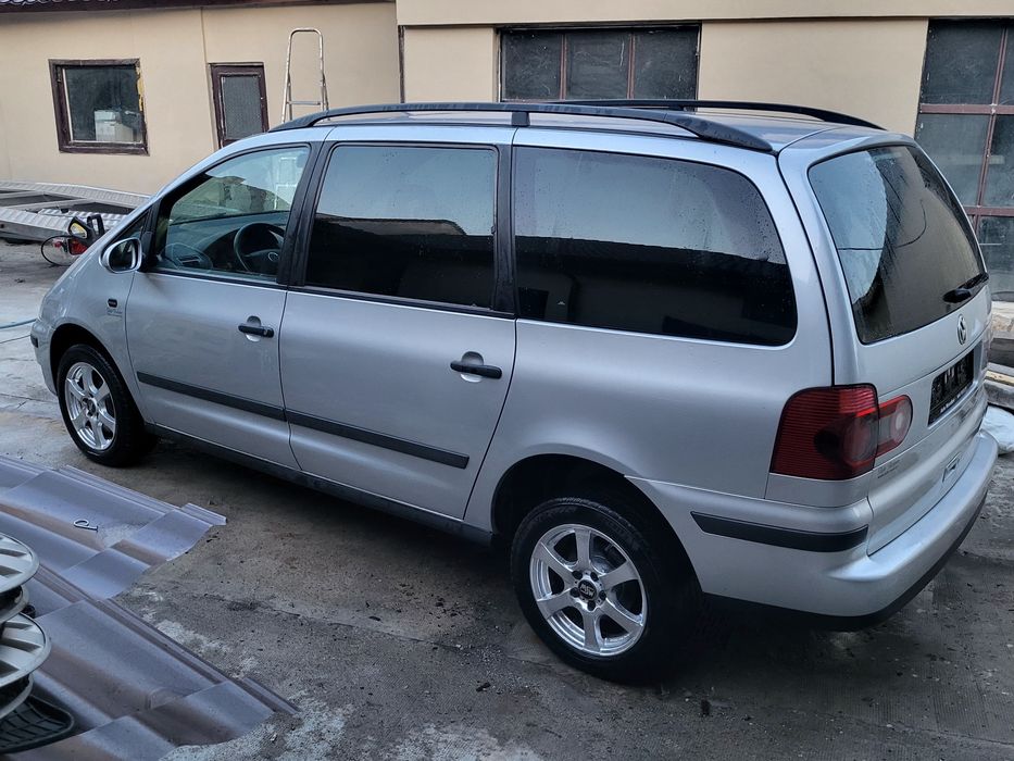 Sharan Anul 2010 1.9 tdi 116cp 7 locuri Clima funcțional Jante alum