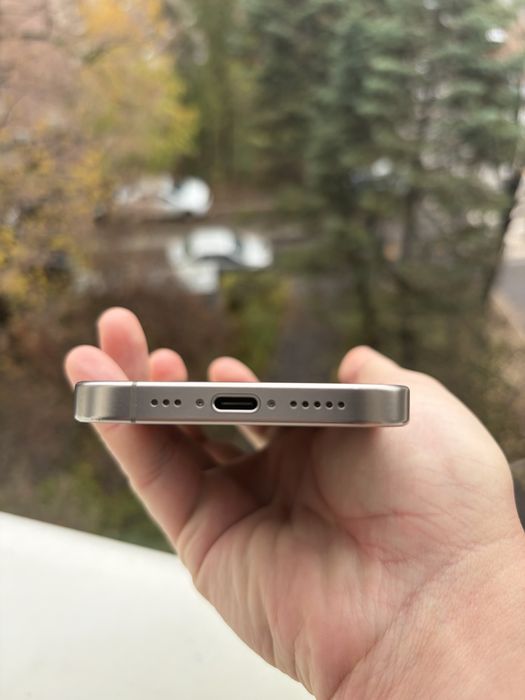 iPhone 15 Pro -128 Gb Natural Titanium