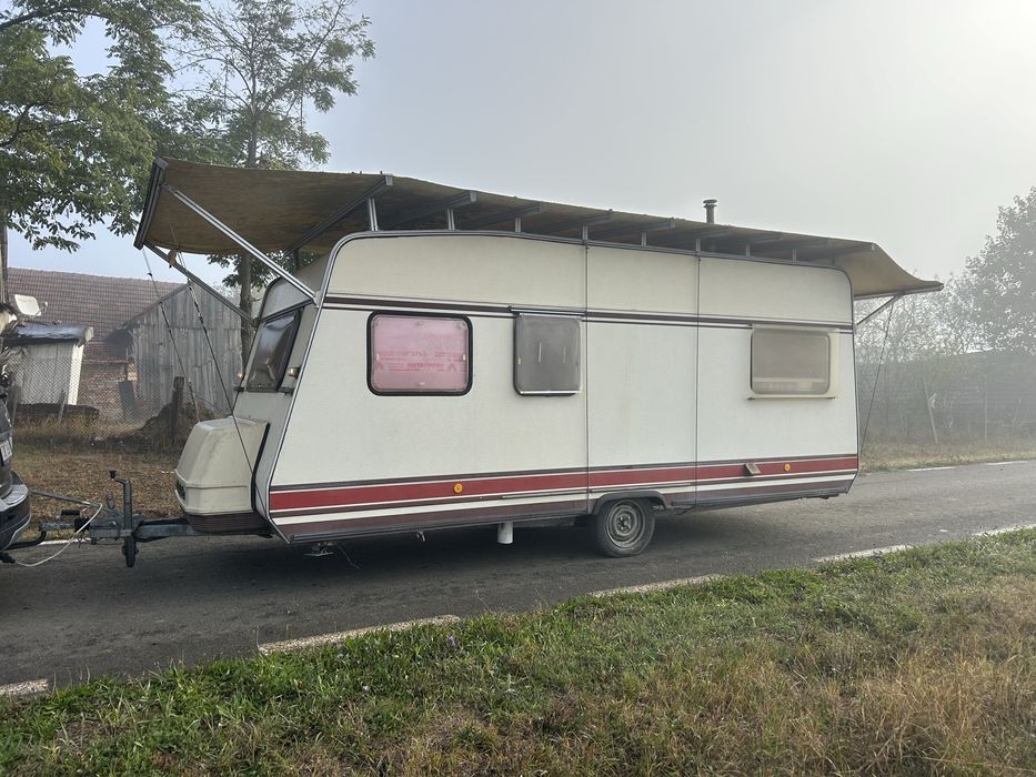Vînd rulota cu acte pentru îmatriculare
